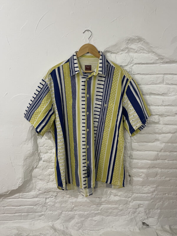 CAMISA ESTAMPADA