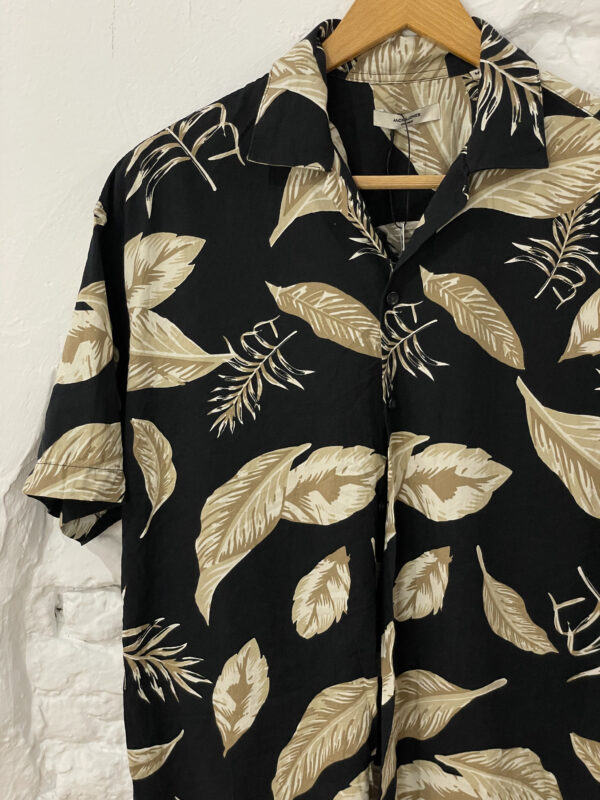 CAMISA HAWAIANA JACK & JONES - Imagen 2