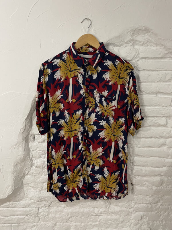 CAMISA MULTICOLOR PALMERAS