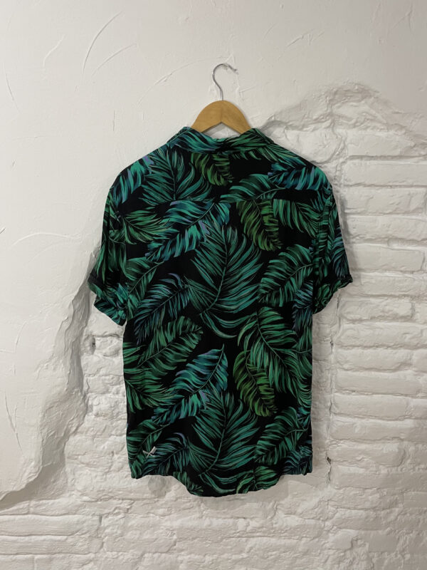 CAMISA GRÁFICA SELVA - Imagen 3