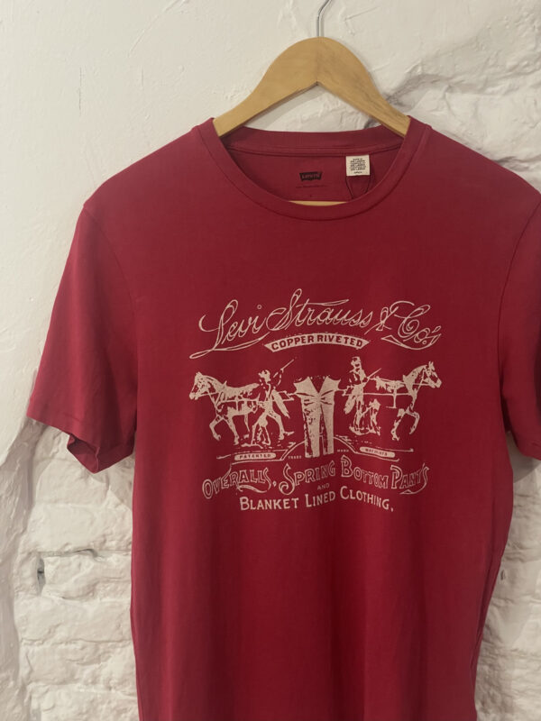 CAMISETA CABALLOS LEVI'S - Imagen 2