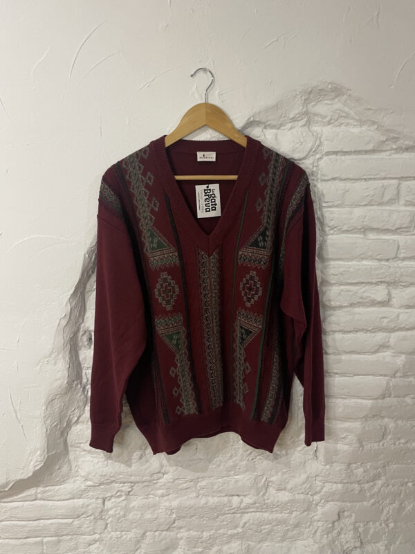 JERSEY CUELLO PICO GRANATE