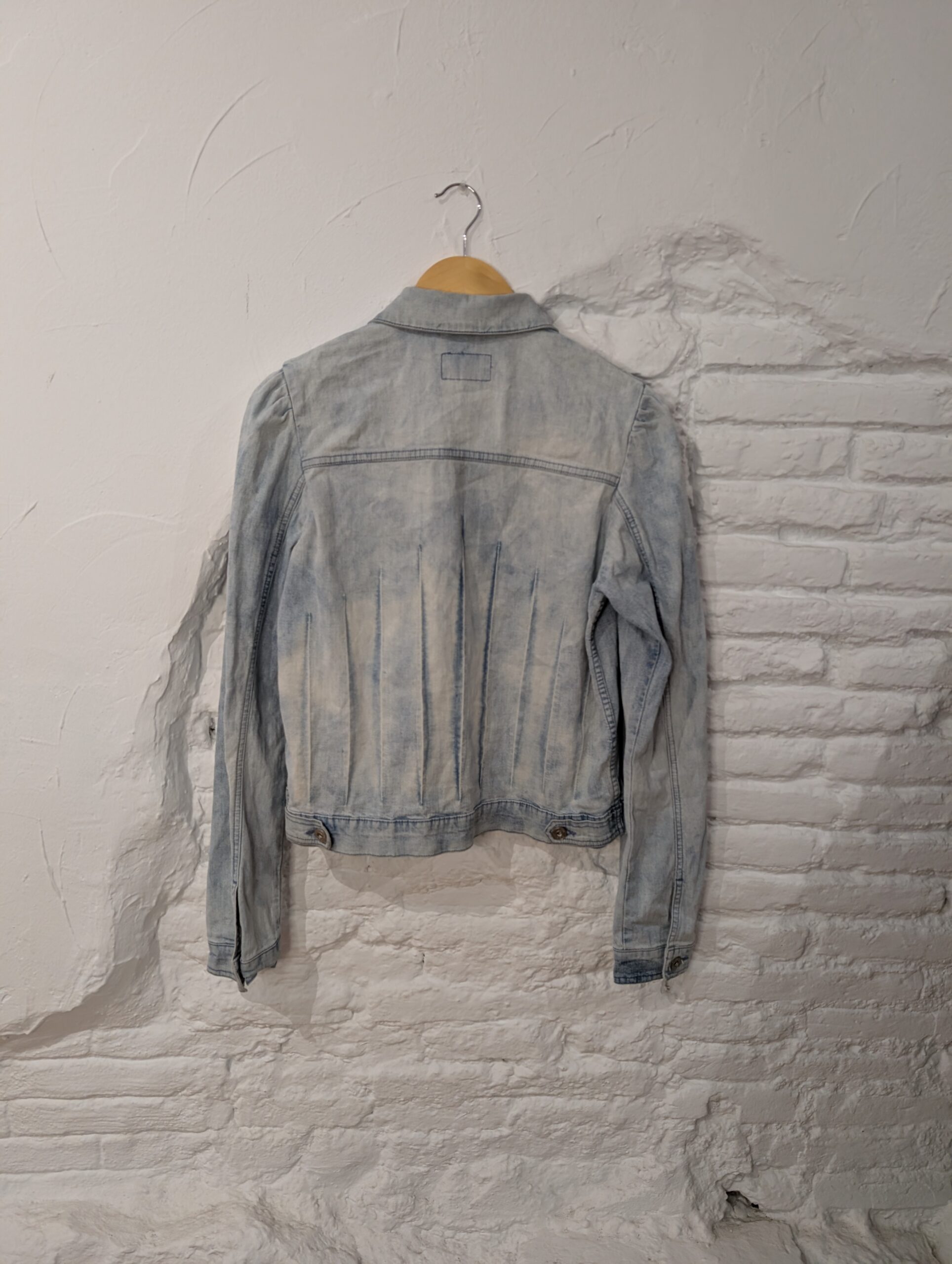 CAZADORA VAQUERA HOMBROS ABULLONADOS - Imagen 3