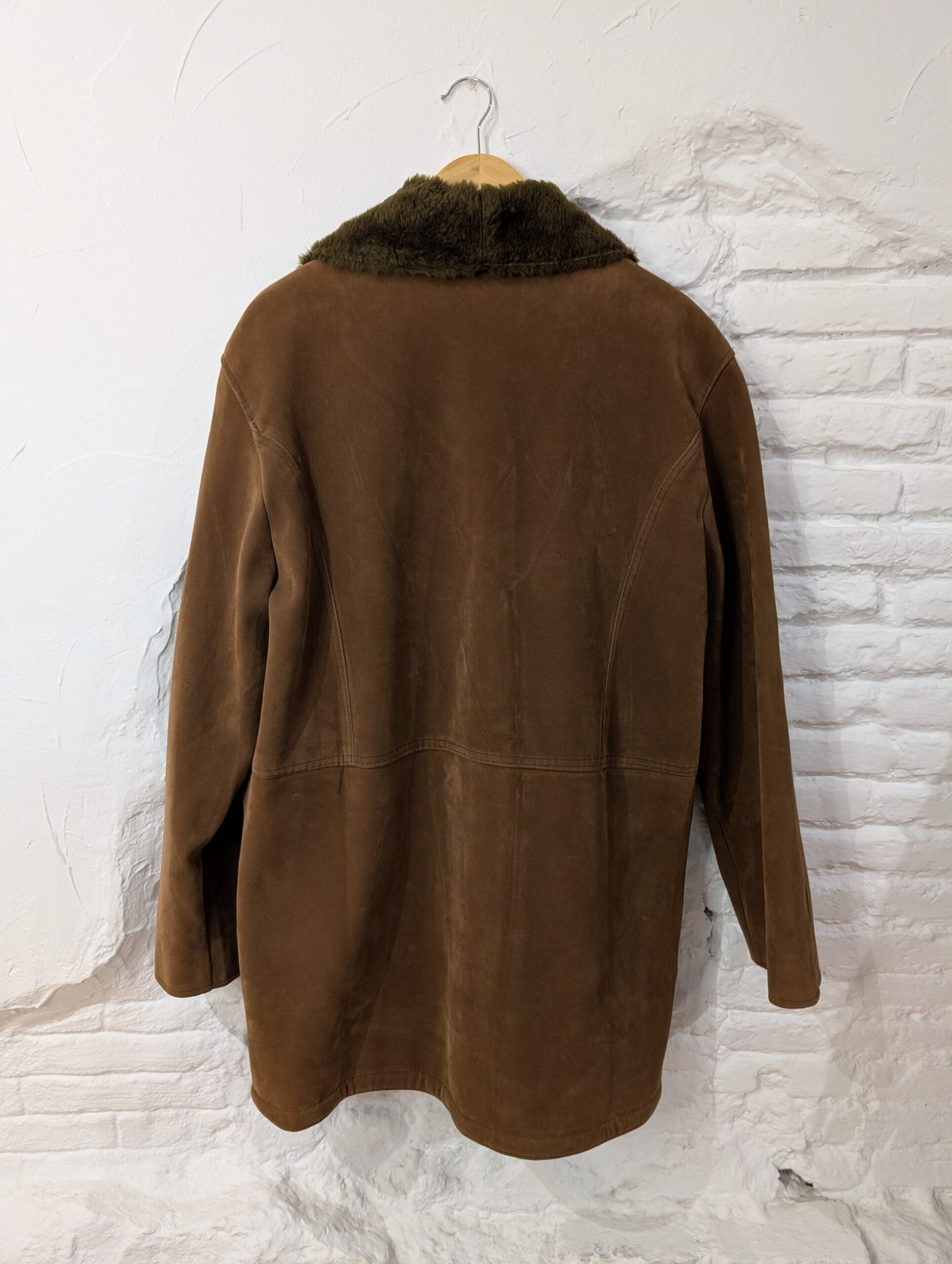 ABRIGO DE ANTE CON SOLAPAS DE PELO - Imagen 3