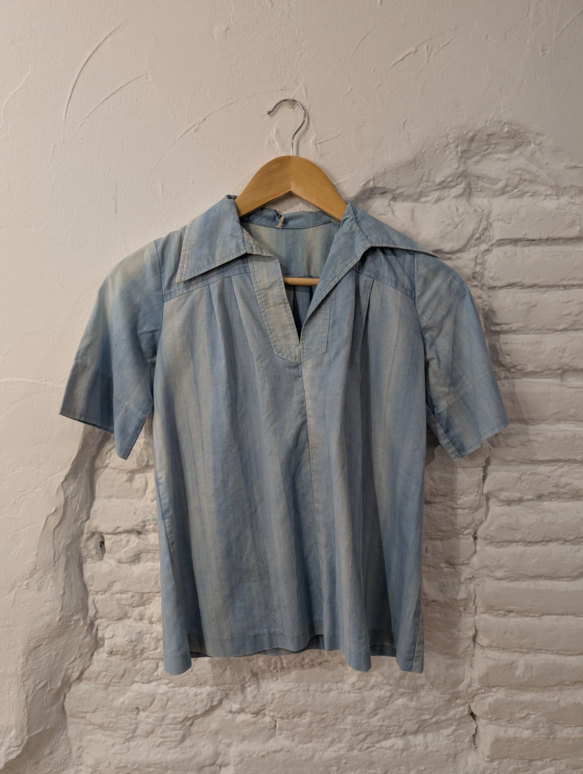 BLUSA AZUL EFECTO VAQUERO