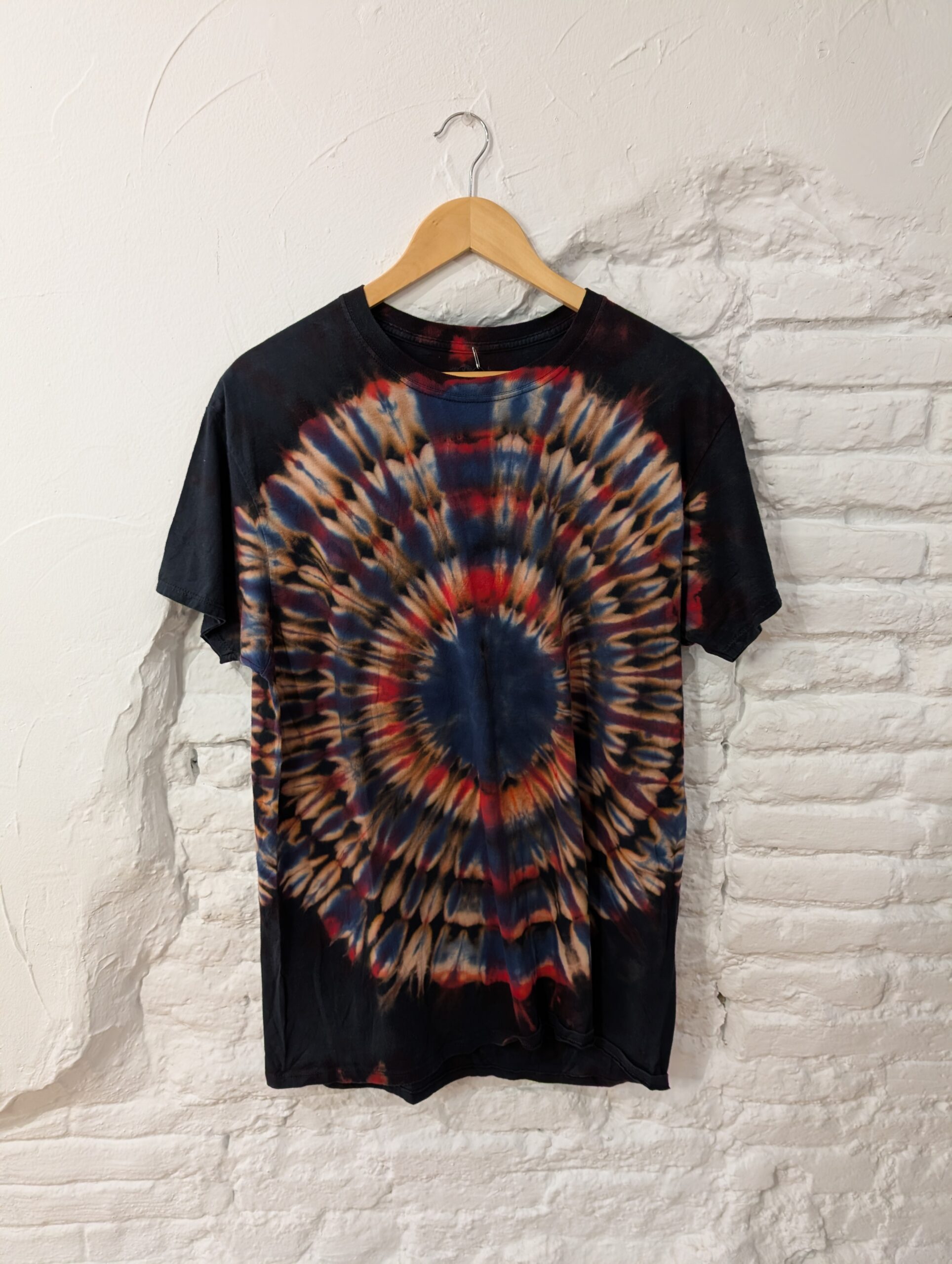 CAMISETA TIE DYE NEGRA