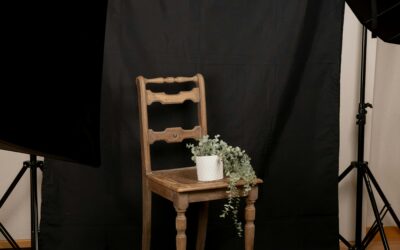 DETRÁS DE LAS CÁMARAS