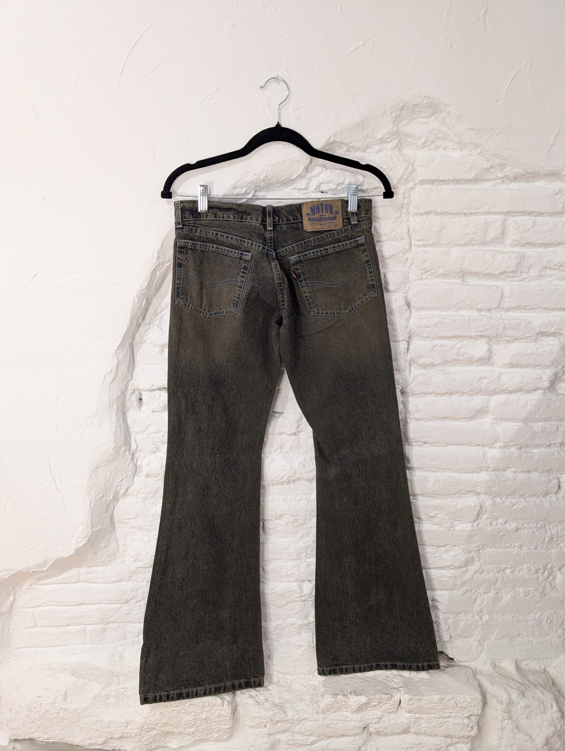 PANTALÓN VAQUERO CAMPANA GRIS OSCURO MOTOR - Imagen 3