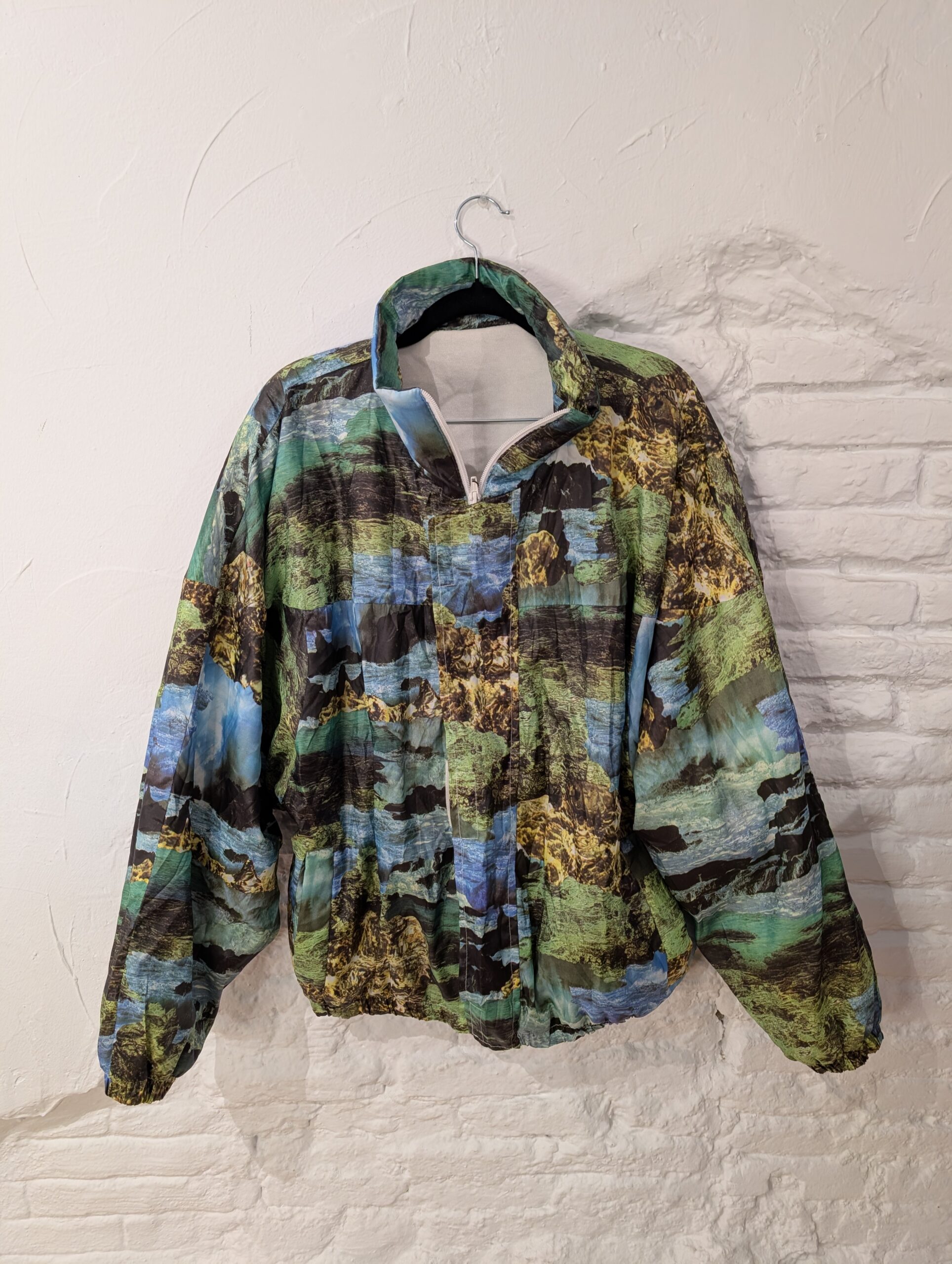 CHAQUETA PUFFER PAISAJE